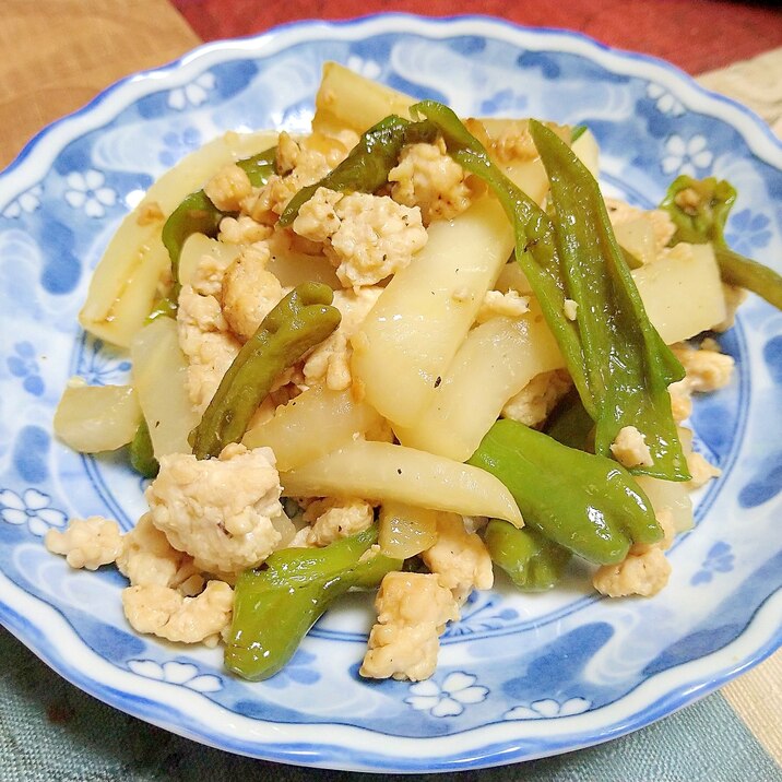 蕪と鶏ひき肉の炒めもの